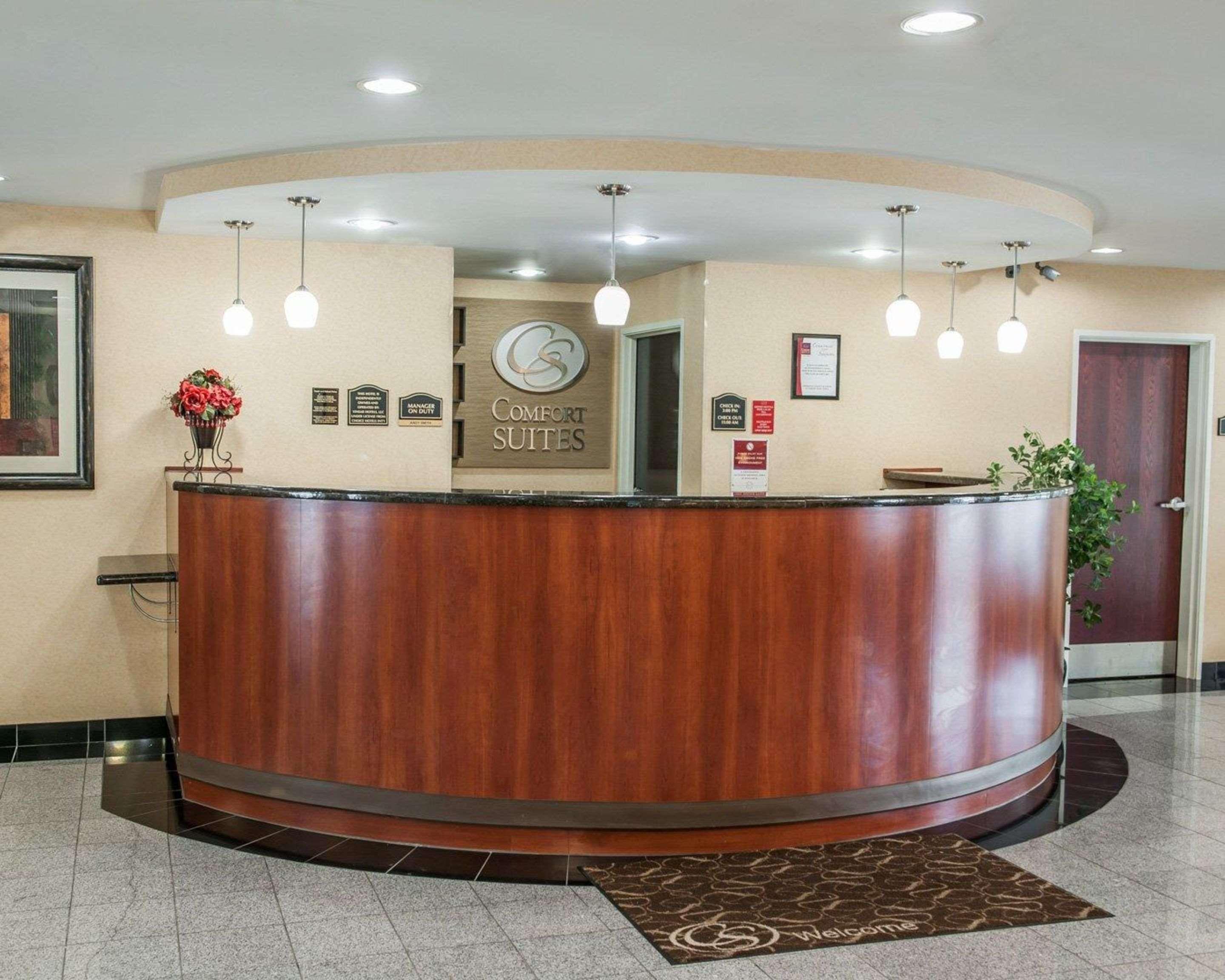 Comfort Suites Near Indianapolis Airport Exterior foto