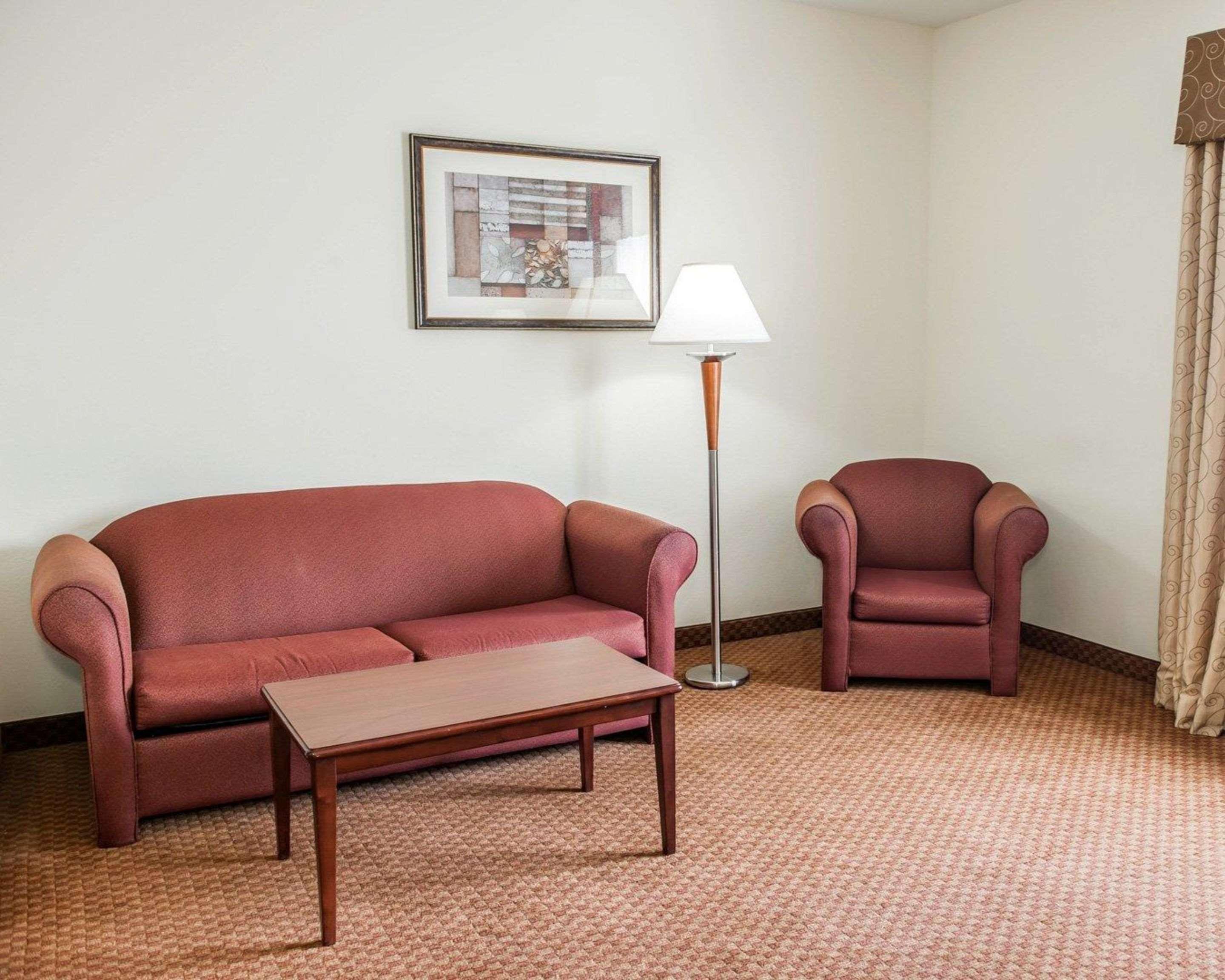 Comfort Suites Near Indianapolis Airport Exterior foto